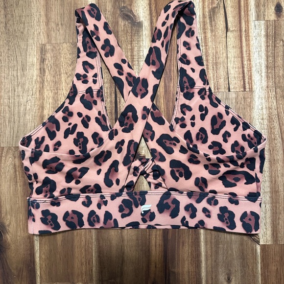 2 Fabletics Sports Bras with cute cut out ~ Small - Picture 5 of 7